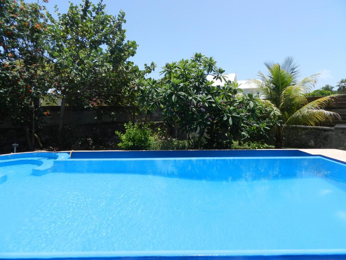 Villa Le Bord Bleu Le Moule Eksteriør billede